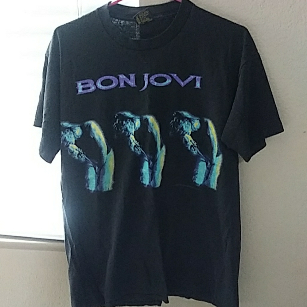 Bon Jovi shirt
